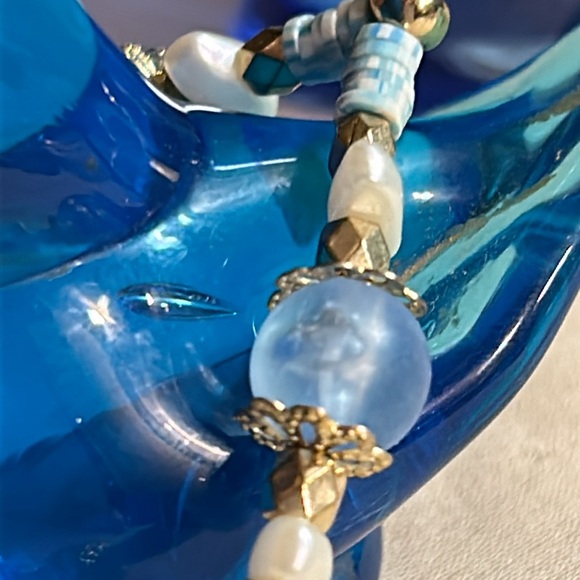 Heishi Disc Beads with Gold accents Bracelet - Picture 5 of 7